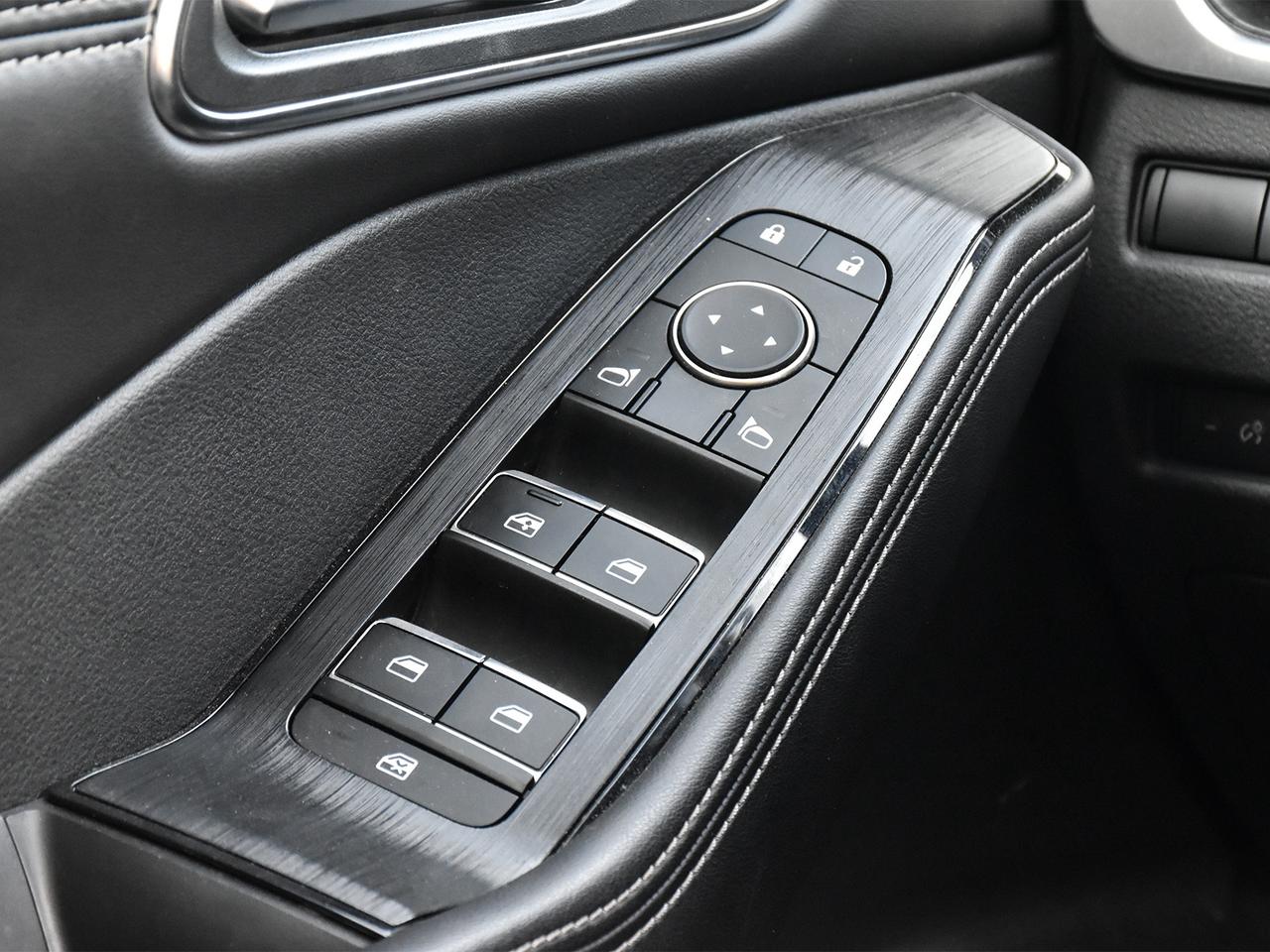 2022 Nissan Rogue Platinum  - Certified - HUD Photo