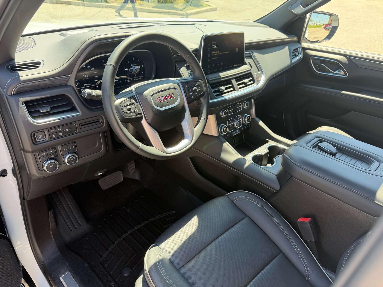 2023 GMC Yukon 4WD SLT DIESEL LEATHER NAVIGATION REMOTE STARTER Photo