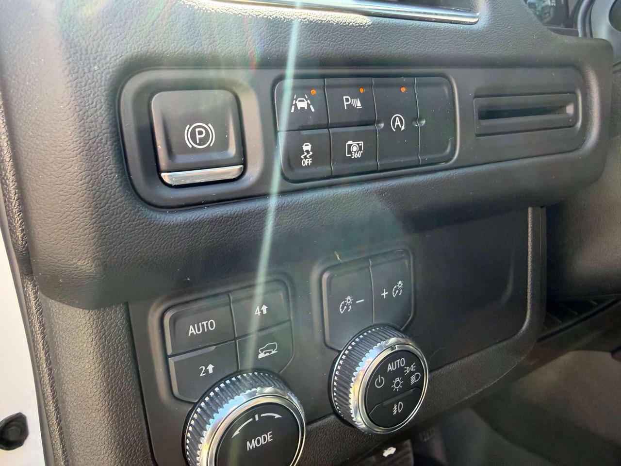 2023 GMC Yukon 4WD SLT DIESEL LEATHER NAVIGATION REMOTE STARTER Photo