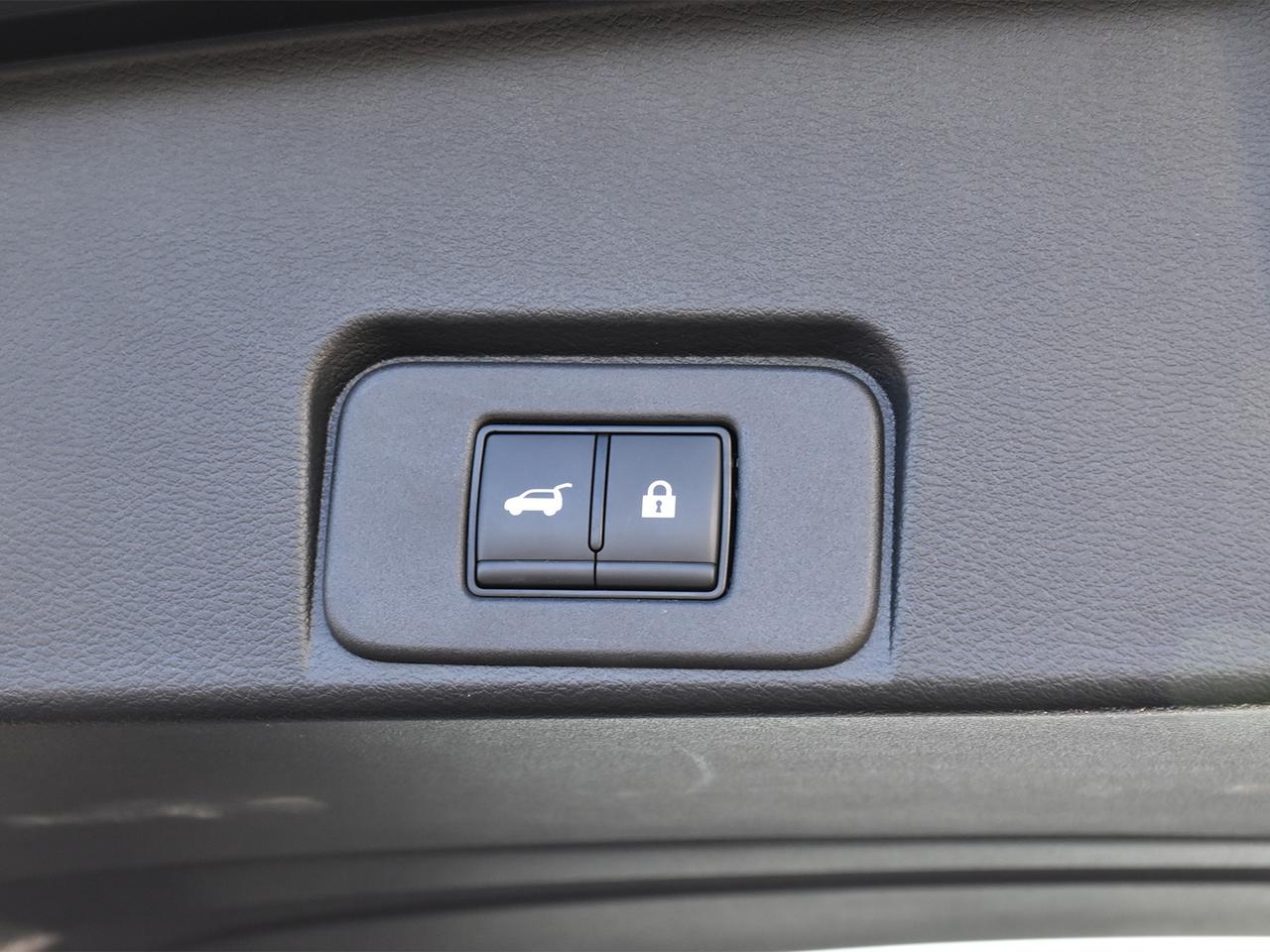 2025 Nissan Rogue Platinum  - Certified - HUD Photo