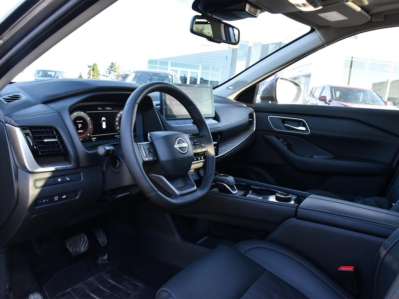 2025 Nissan Rogue Platinum  - Certified - HUD Photo