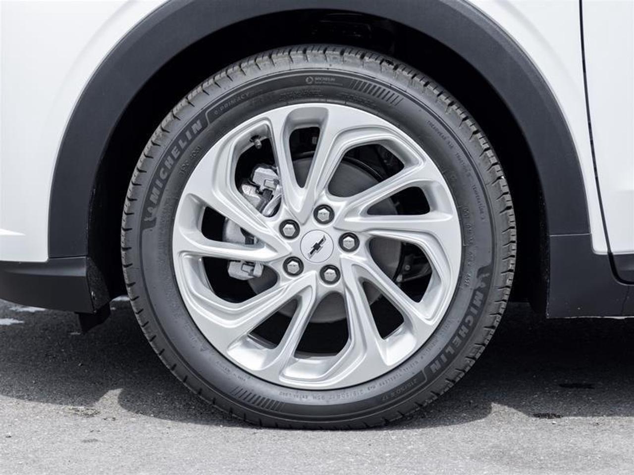 2027 Chevrolet Bolt LT 4dr Photo