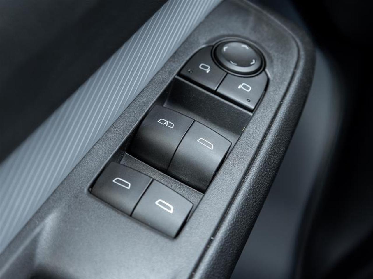 2027 Chevrolet Bolt LT 4dr Photo