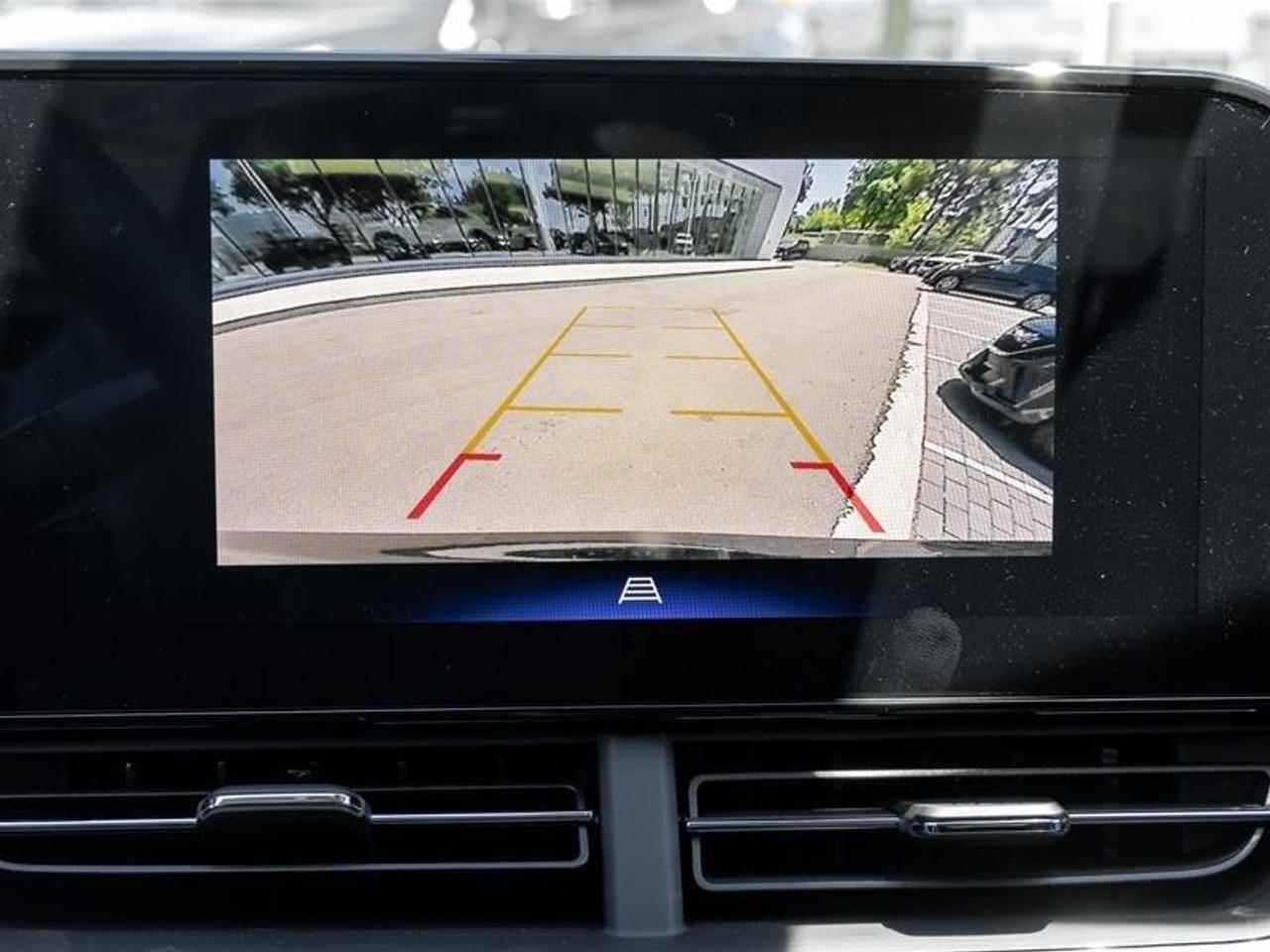 2026 Chevrolet Trax LT 4dr Front-Wheel Drive Photo
