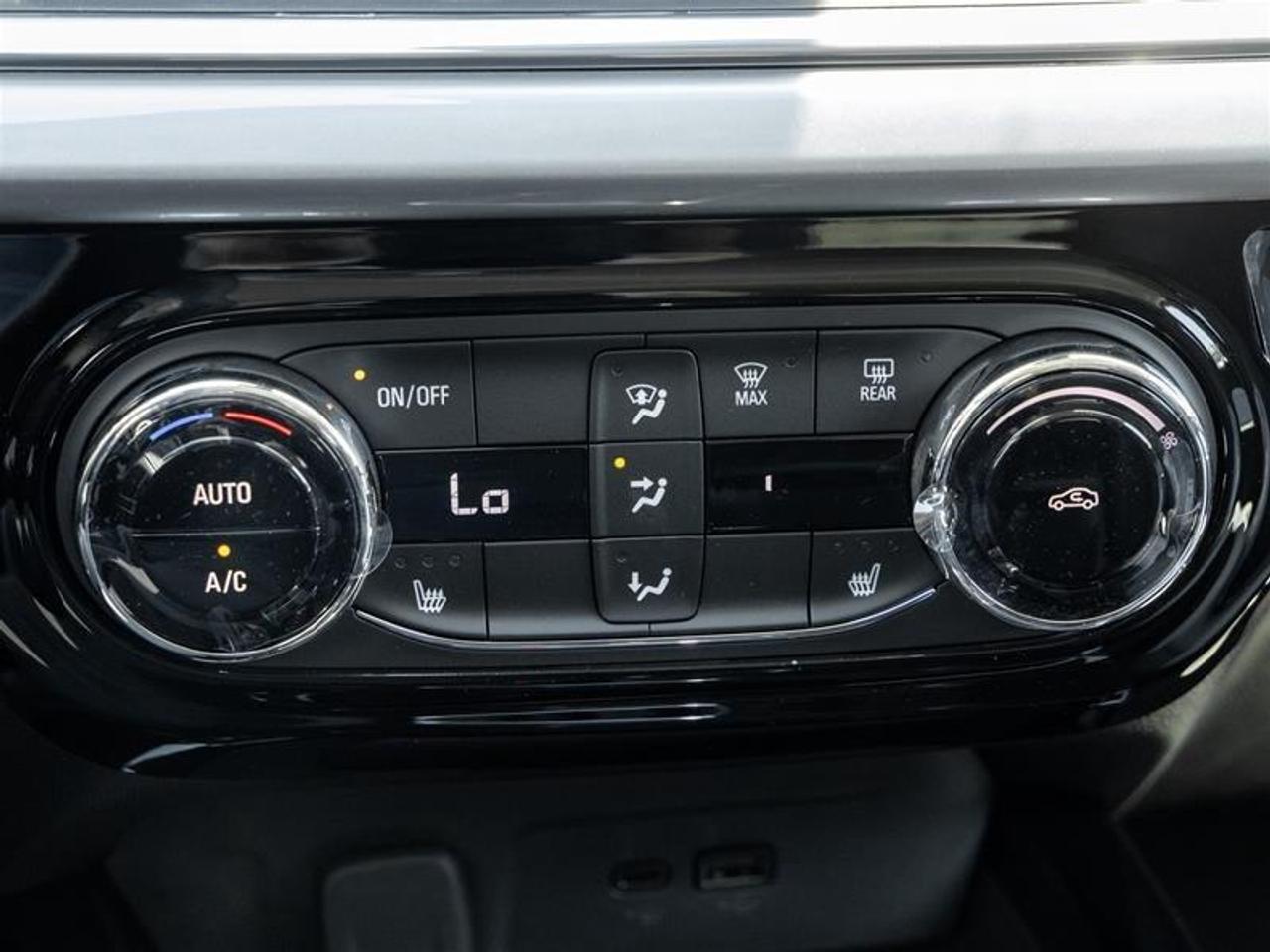 2026 Chevrolet Trax LT 4dr Front-Wheel Drive Photo