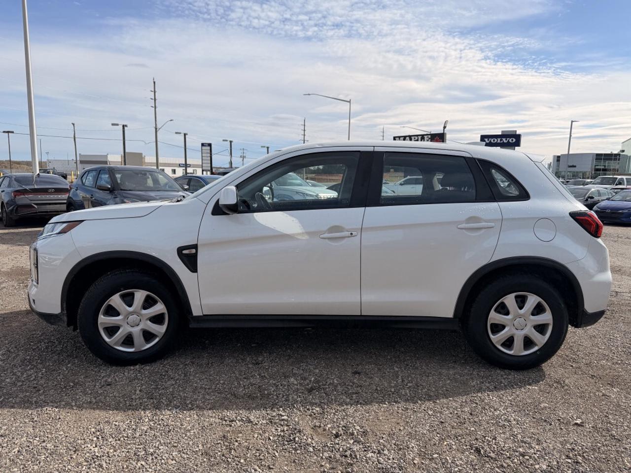 2020 Mitsubishi RVR ES   CAMERA   HTD SEATS Photo