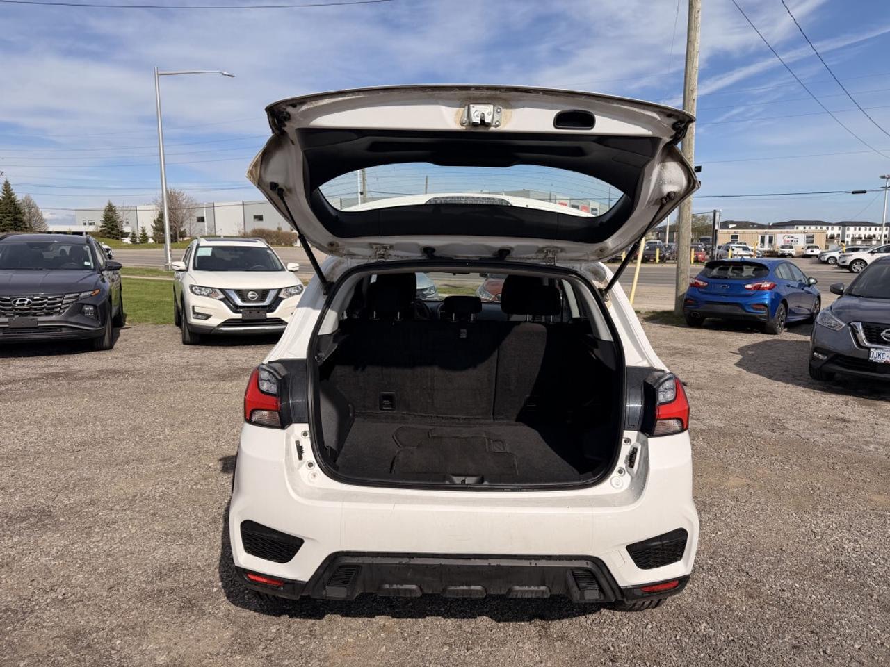 2020 Mitsubishi RVR ES   CAMERA   HTD SEATS Photo