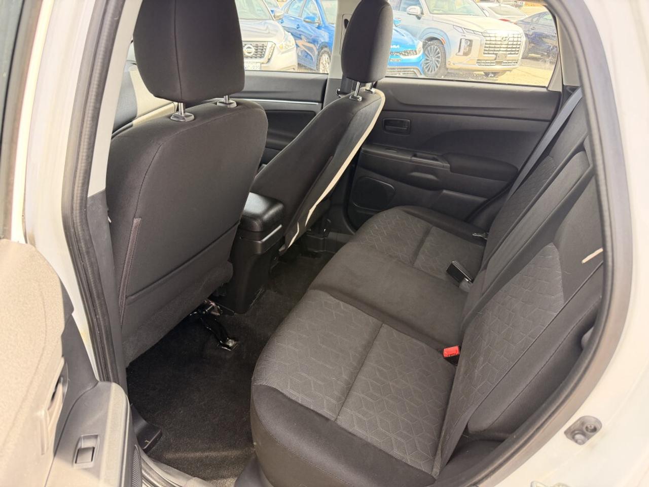 2020 Mitsubishi RVR ES   CAMERA   HTD SEATS Photo