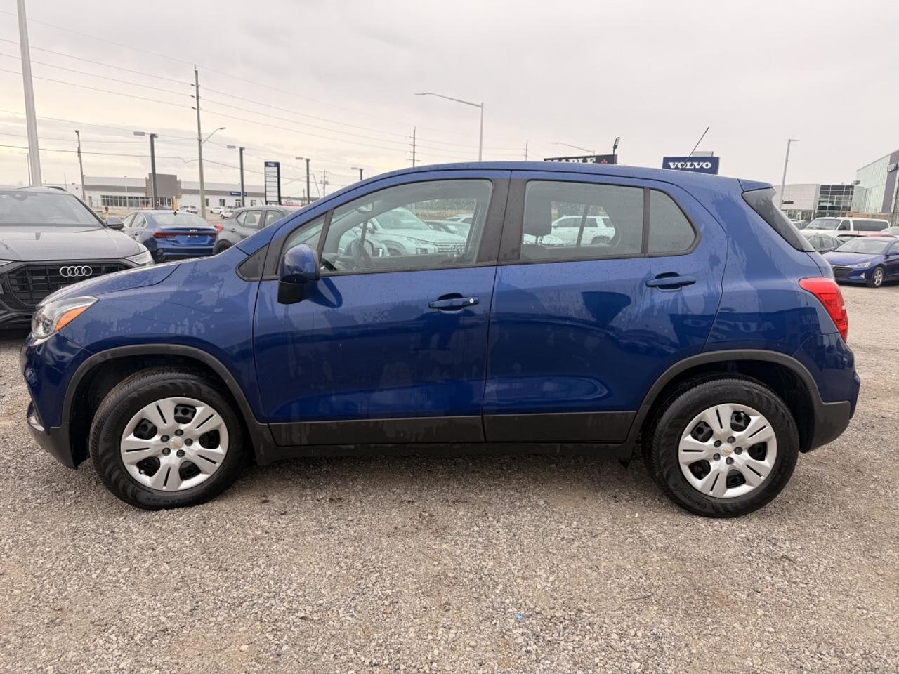 2017 Chevrolet Trax LS Photo3