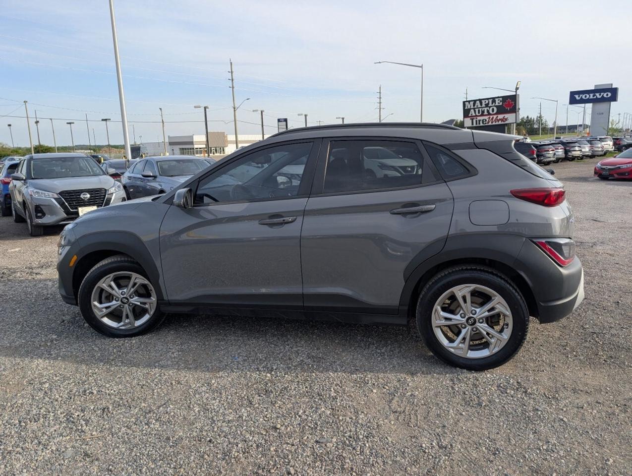 2022 Hyundai KONA Preferred AWD LEATHER SUNROOF CAMERA HTD SEATS & S Photo