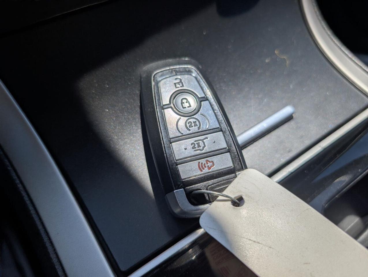 2020 Ford Edge SEL   CAMERA   HTD SEATS Photo