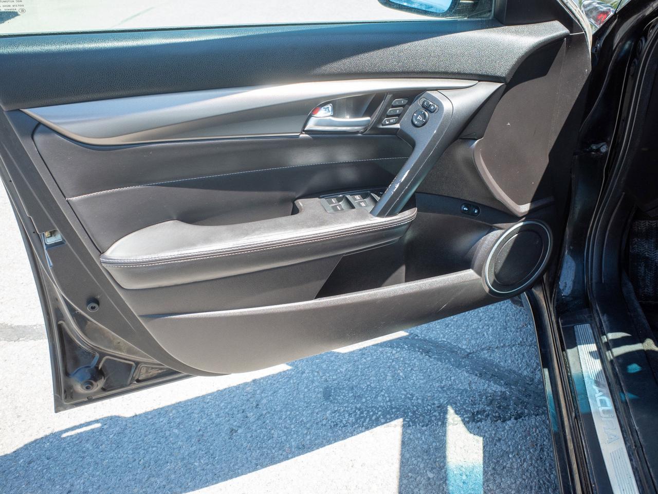 2014 Acura TL w/Tech Pkg - Mirror Memory   Heated Seats Photo