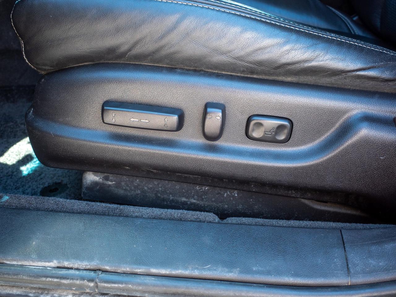2014 Acura TL w/Tech Pkg - Mirror Memory   Heated Seats Photo