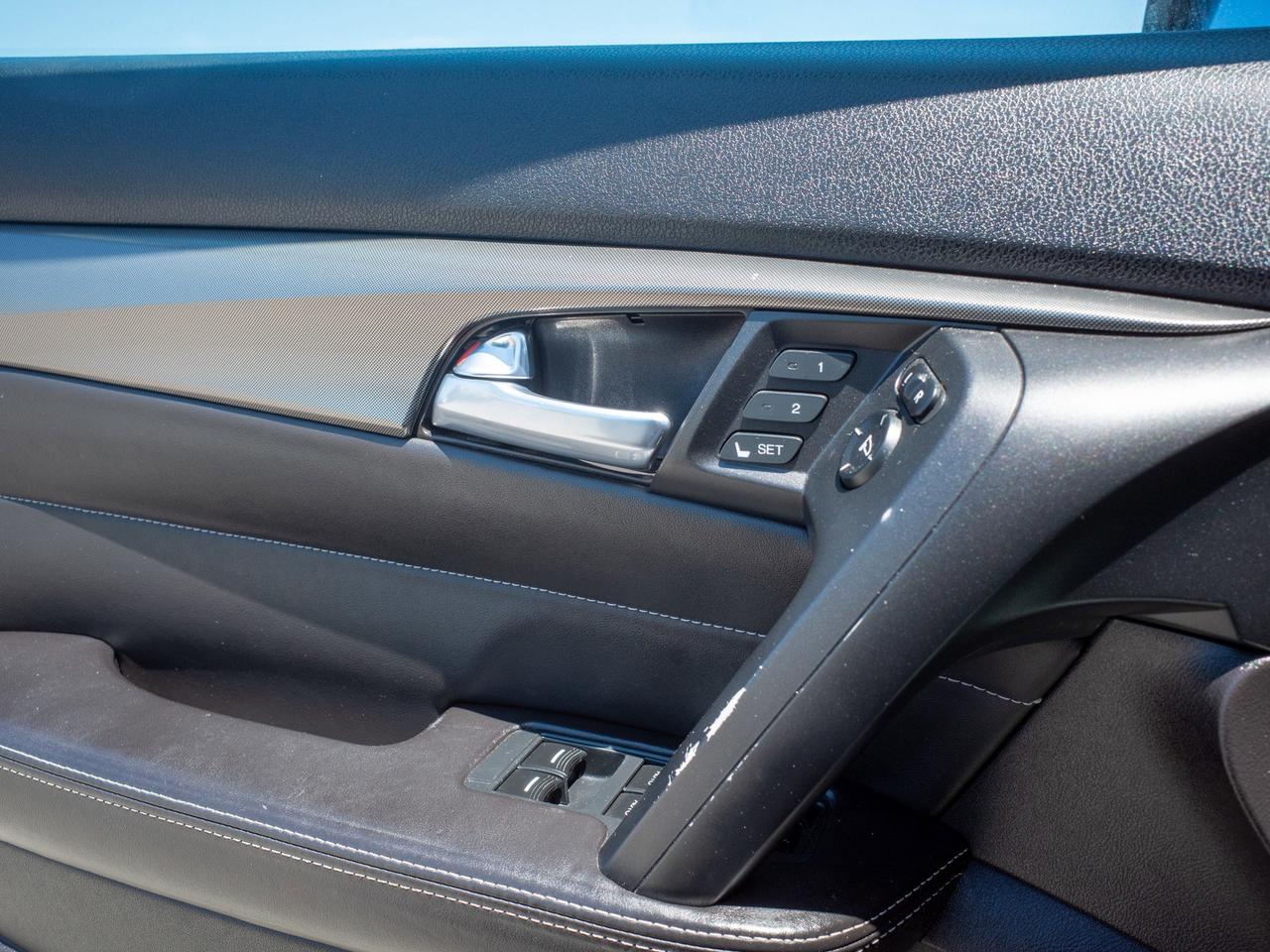 2014 Acura TL w/Tech Pkg - Mirror Memory   Heated Seats Photo