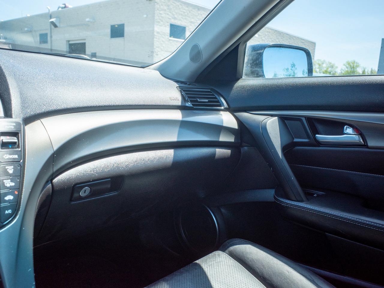 2014 Acura TL w/Tech Pkg - Mirror Memory   Heated Seats Photo