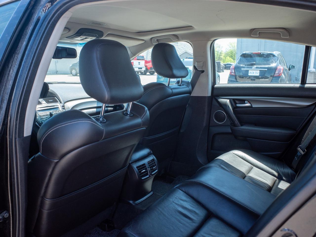 2014 Acura TL w/Tech Pkg - Mirror Memory   Heated Seats Photo