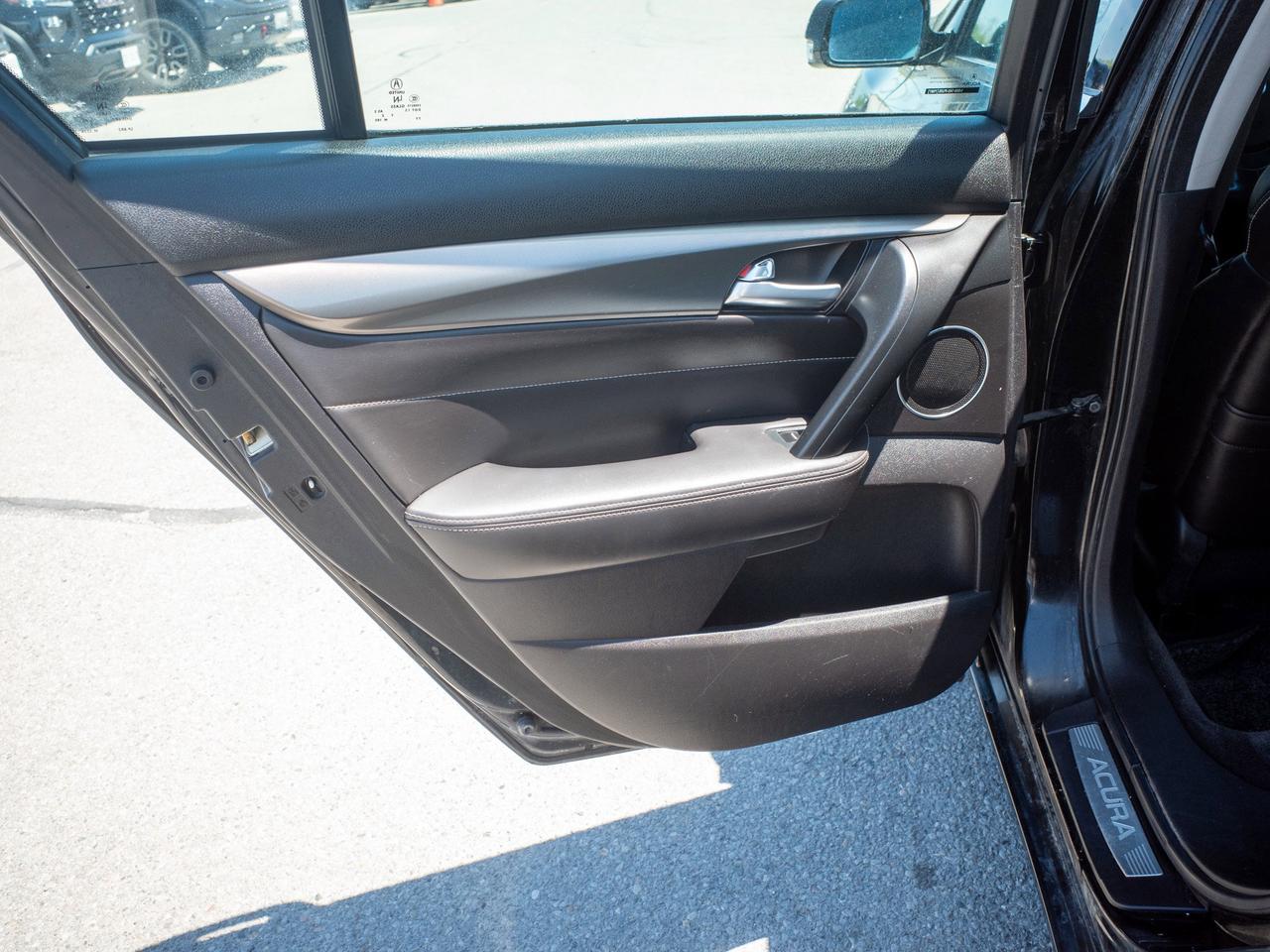 2014 Acura TL w/Tech Pkg - Mirror Memory   Heated Seats Photo