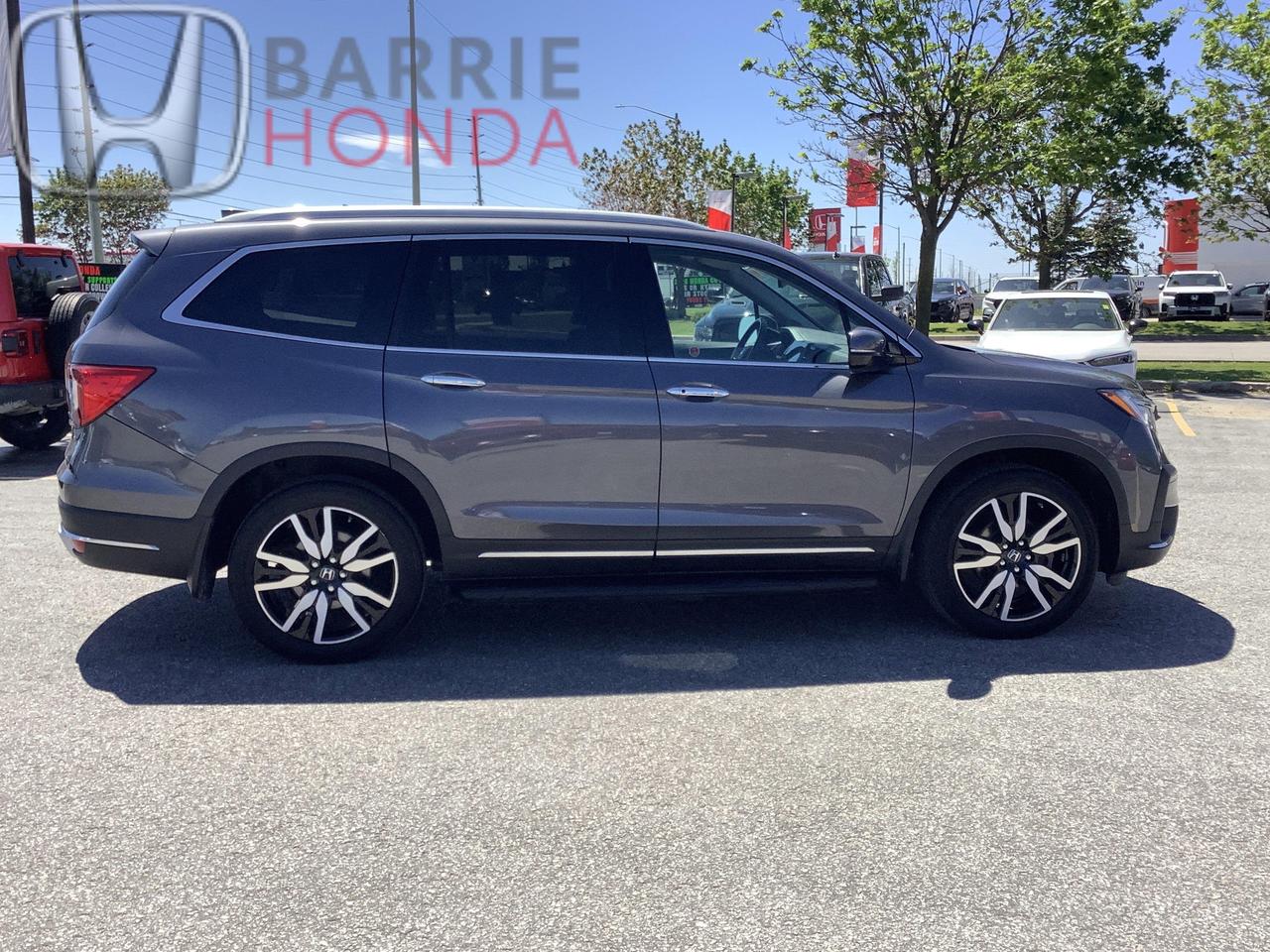 2022 Honda Pilot Touring 7P 4dr All-Wheel Drive Photo