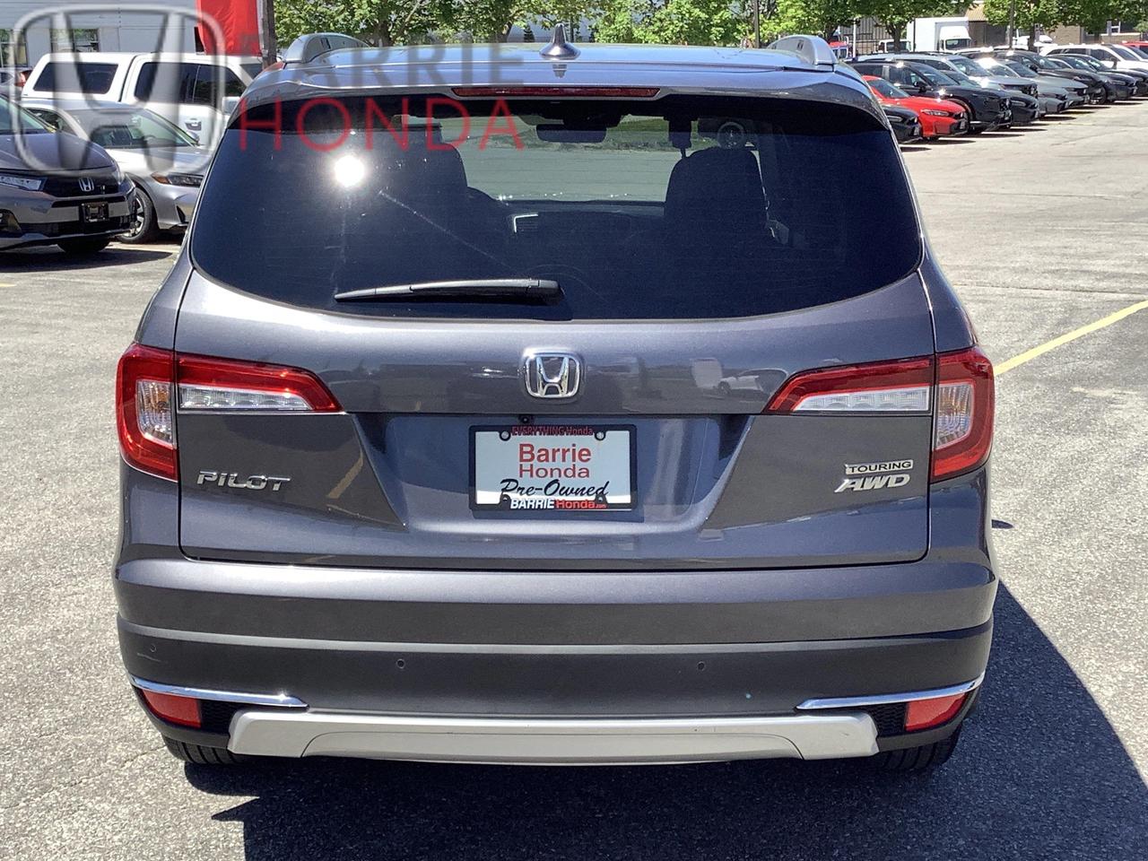 2022 Honda Pilot Touring 7P 4dr All-Wheel Drive Photo