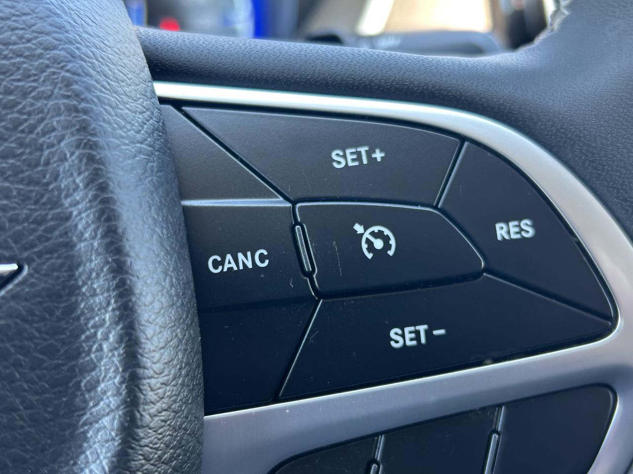 2024 Chrysler Grand Caravan SXT/BACK UP CAM/REMOTE START/CALL PICTON Photo