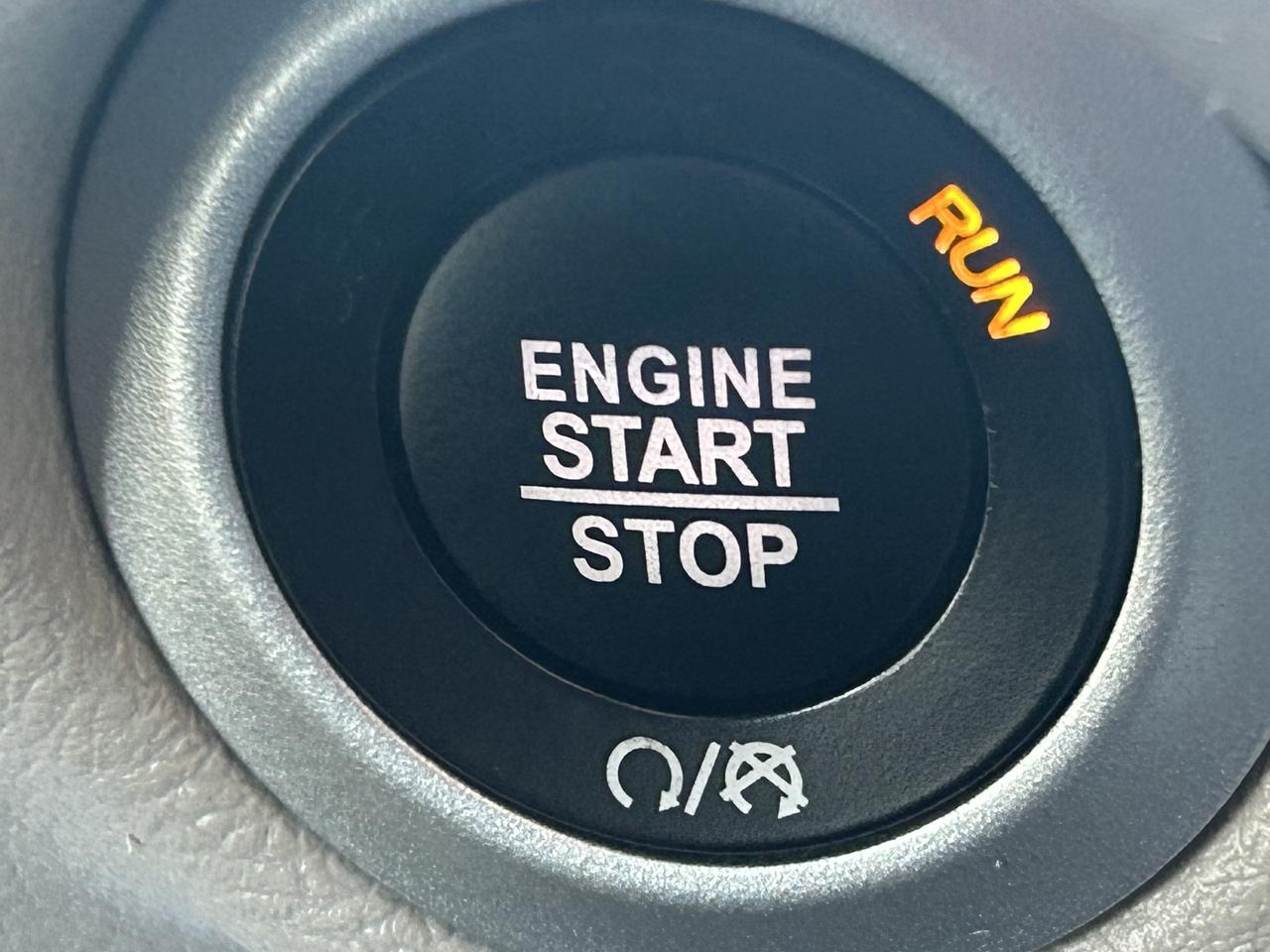 2024 Chrysler Grand Caravan SXT/BACK UP CAM/REMOTE START/CALL PICTON Photo