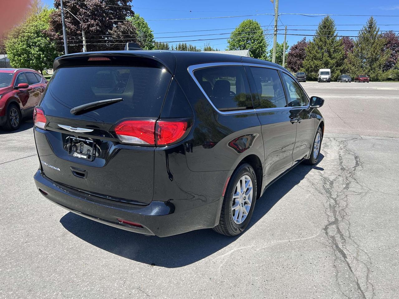 2024 Chrysler Grand Caravan SXT/BACK UP CAM/REMOTE START/CALL NAPANEE Photo
