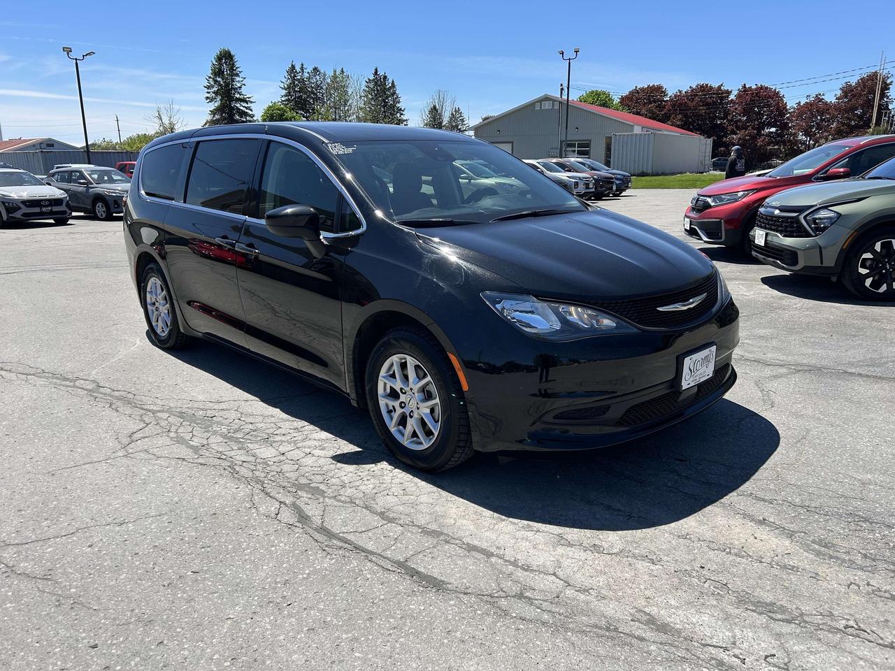 2024 Chrysler Grand Caravan SXT/BACK UP CAM/REMOTE START/CALL NAPANEE Photo