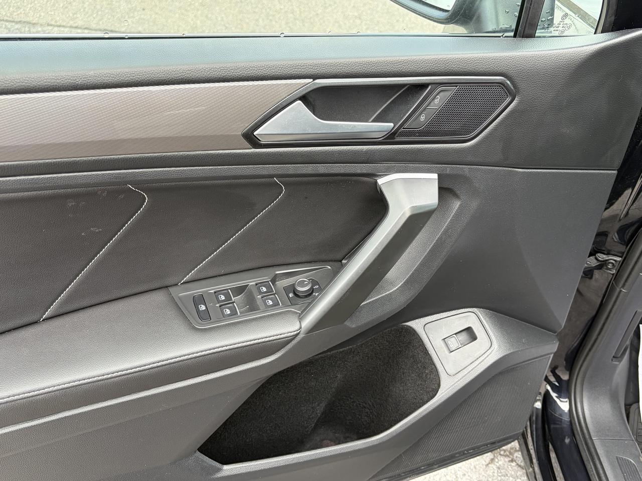 2024 Volkswagen Tiguan Comfortline **CALL PICTON 613-476-2188 ** Photo
