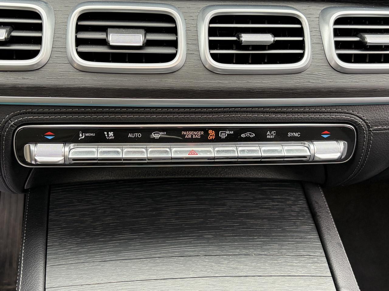 2026 Mercedes-Benz GLS450 GLS 450,DRIVERS ASSISTANCE PACKAGE,BURMESTER,360 Photo