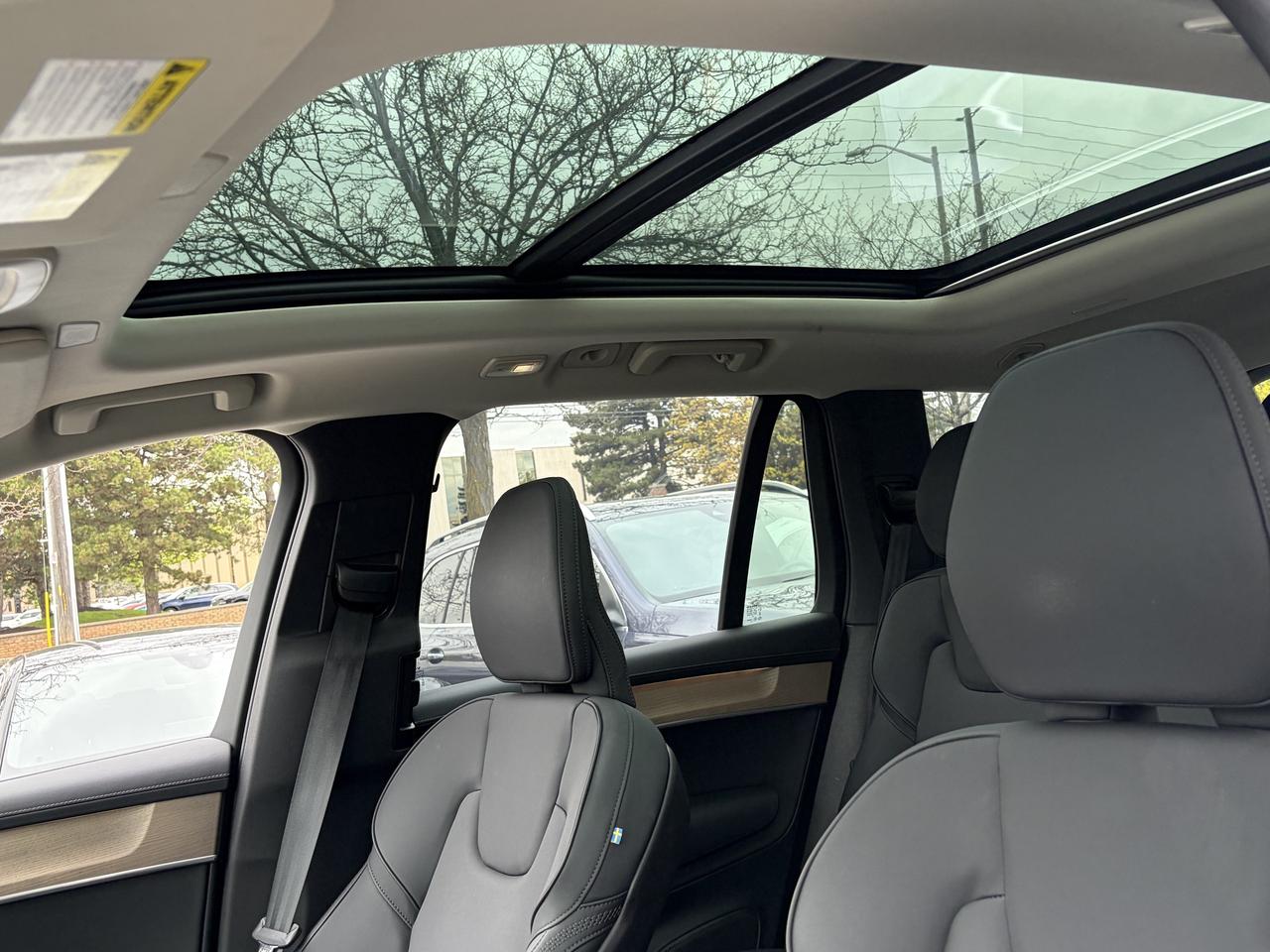 2026 Volvo XC90 DARK PLUS THEME, CARPLAY,PANOROOF, 360 CAM , NAVI Photo