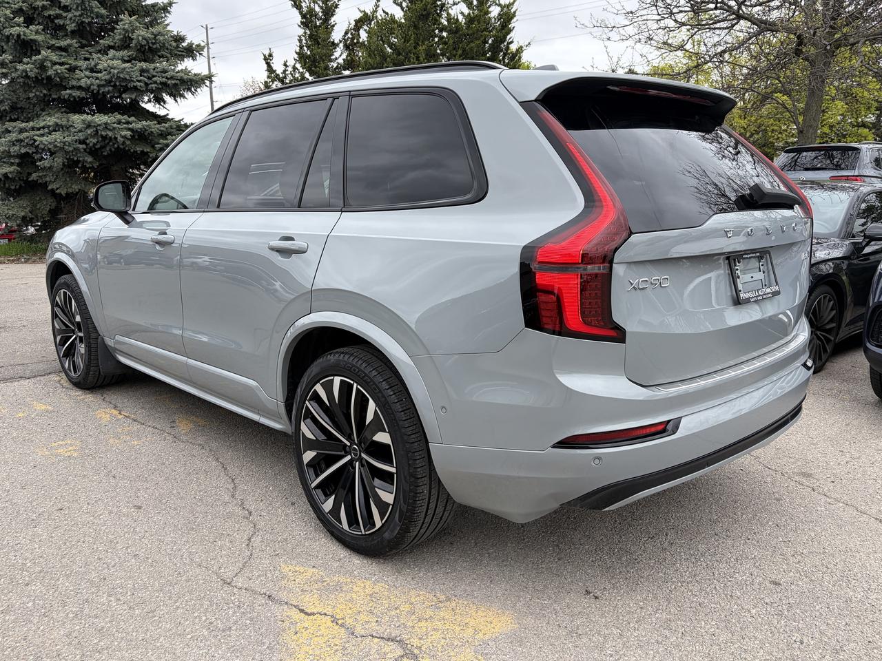 2026 Volvo XC90 DARK PLUS THEME, CARPLAY,PANOROOF, 360 CAM , NAVI Photo