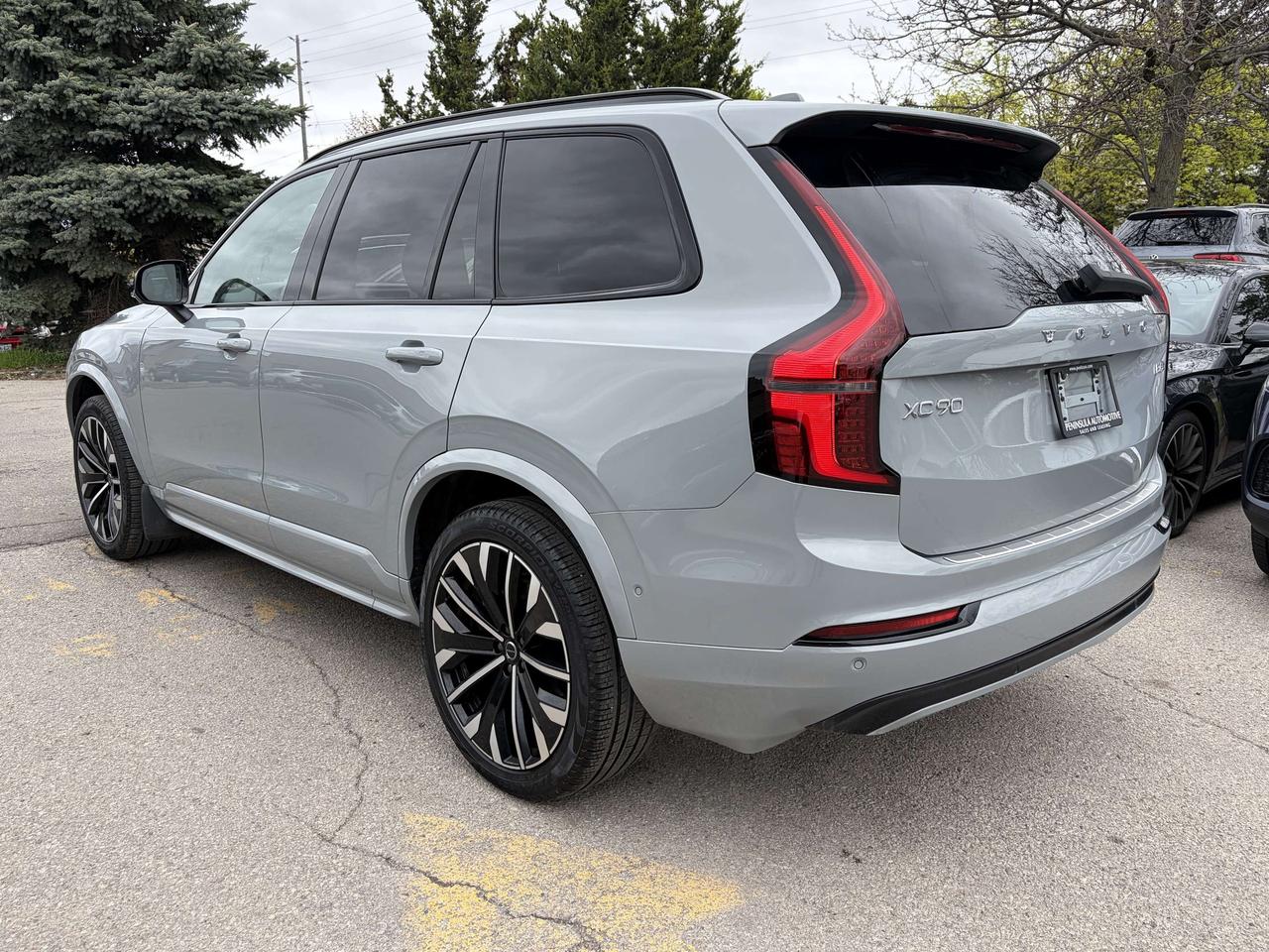 2026 Volvo XC90 DARK PLUS THEME, CARPLAY,PANOROOF, 360 CAM , NAVI Photo