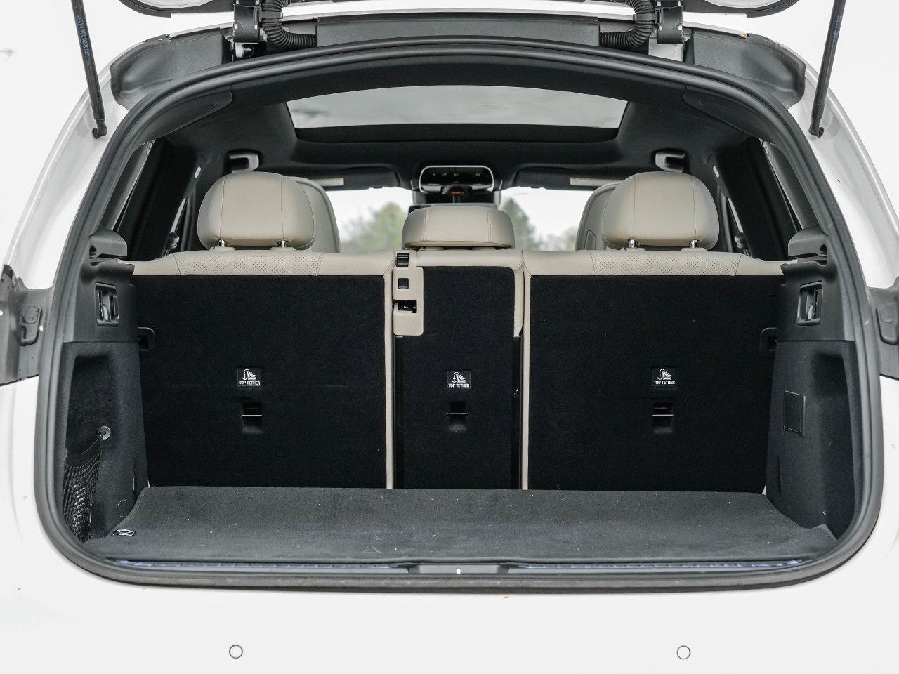 2023 Mercedes-Benz GLC GLC 300   Premium Package   Premium Plus Package Photo