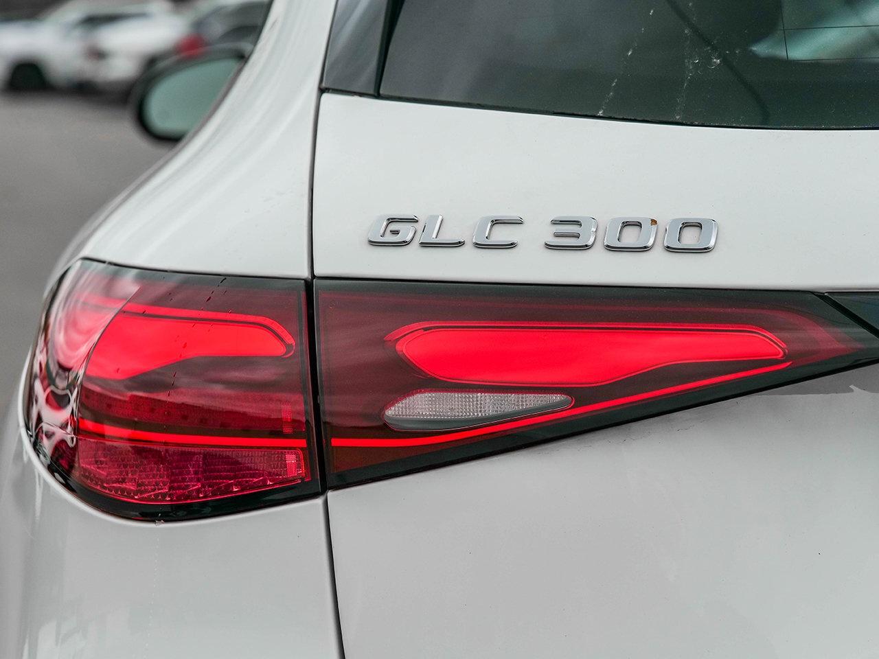 2023 Mercedes-Benz GLC GLC 300   Premium Package   Premium Plus Package Photo