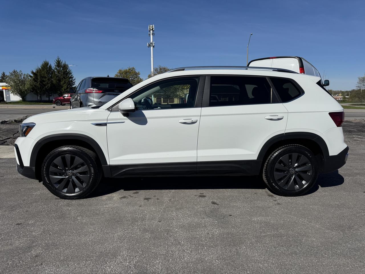 2024 Volkswagen Taos Comfortline Photo