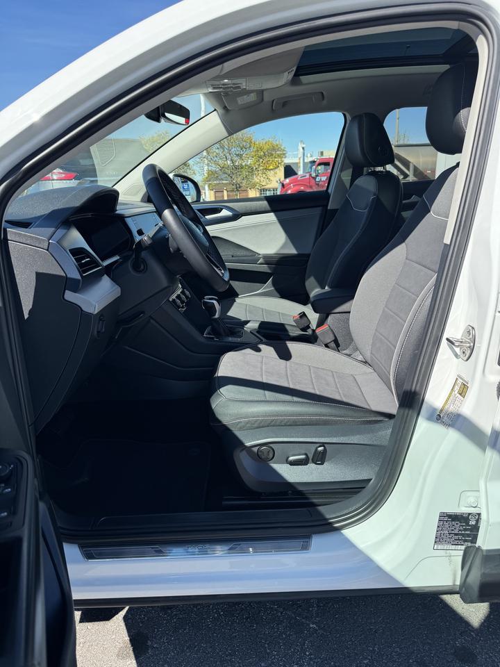 2024 Volkswagen Taos Comfortline Photo