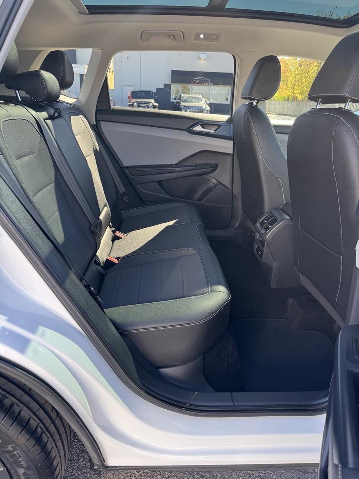 2024 Volkswagen Taos Comfortline Photo