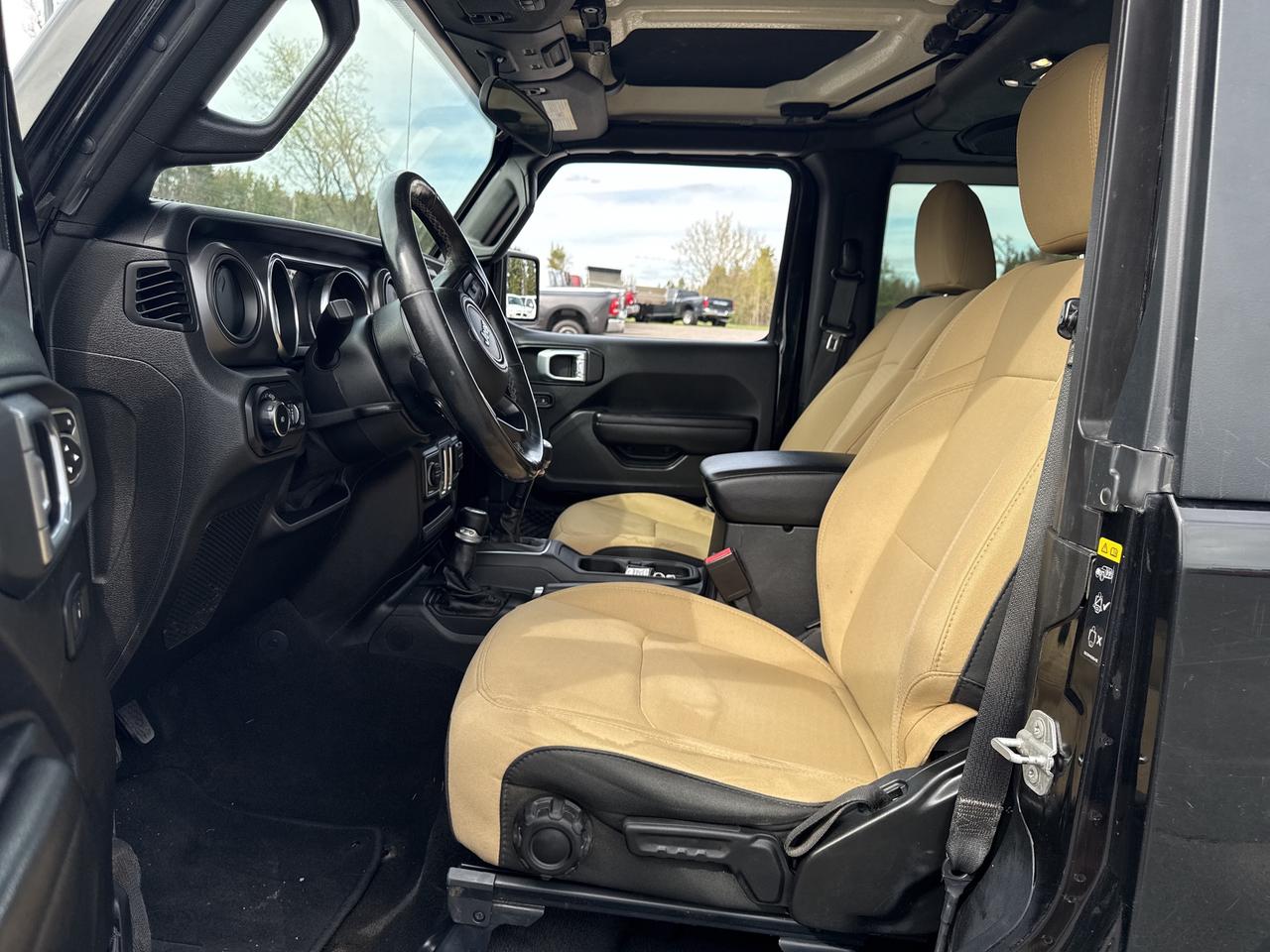 2021 Jeep Wrangler Willys Photo2