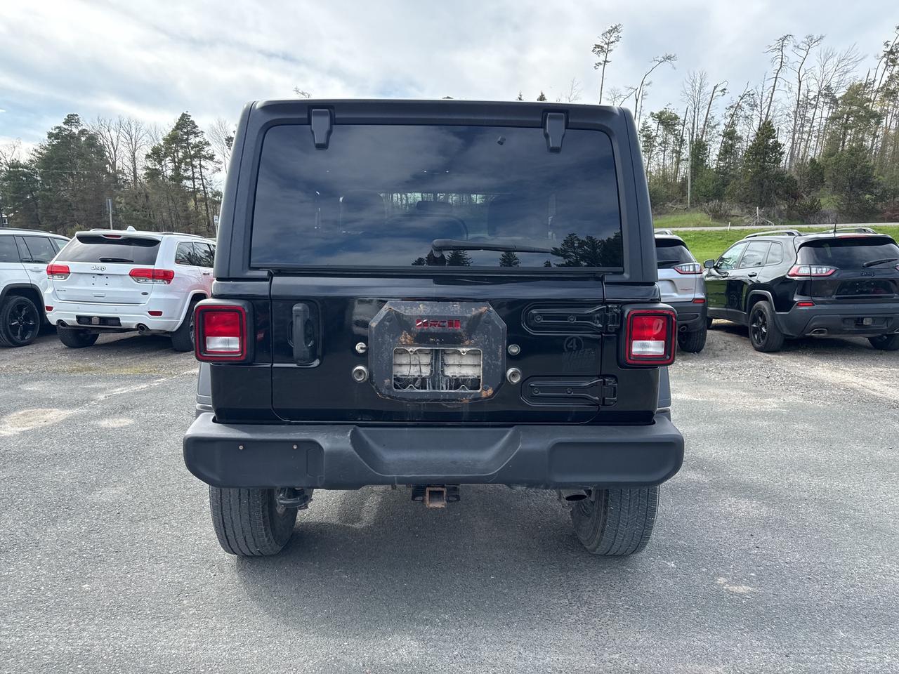 2021 Jeep Wrangler Willys Photo