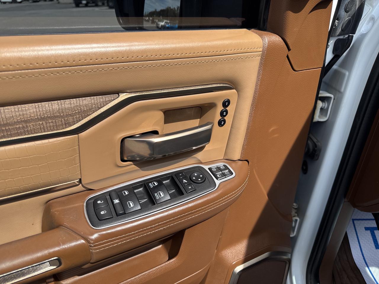 2023 RAM 2500 Limited Longhorn Photo3