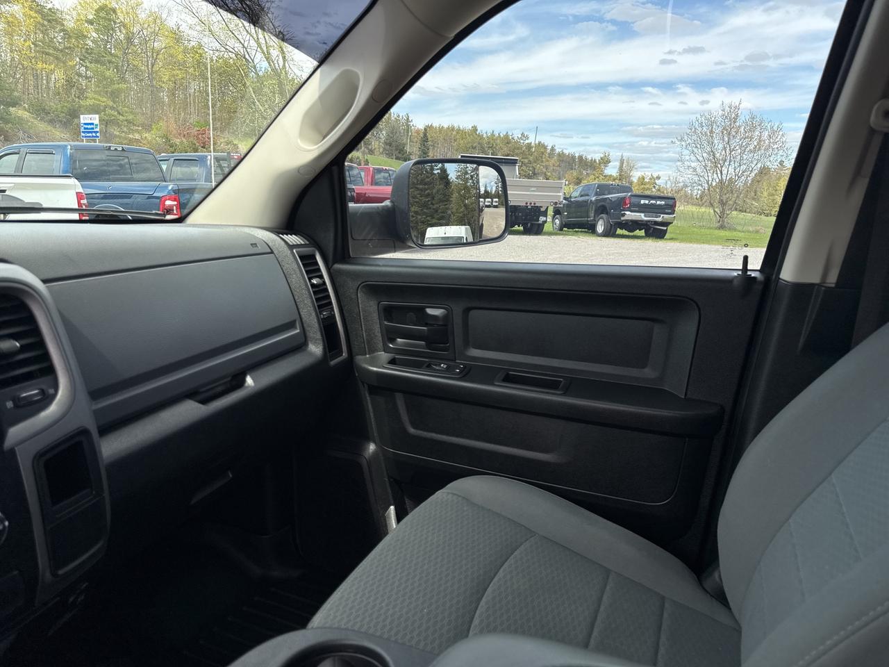 2017 RAM 1500 ST Photo