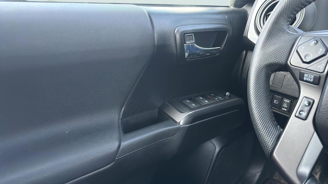 2021 Toyota Tacoma V6 Photo