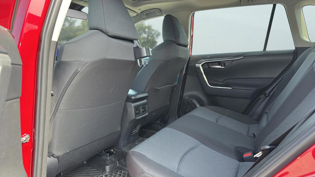 2025 Toyota RAV4 Hybrid  Photo