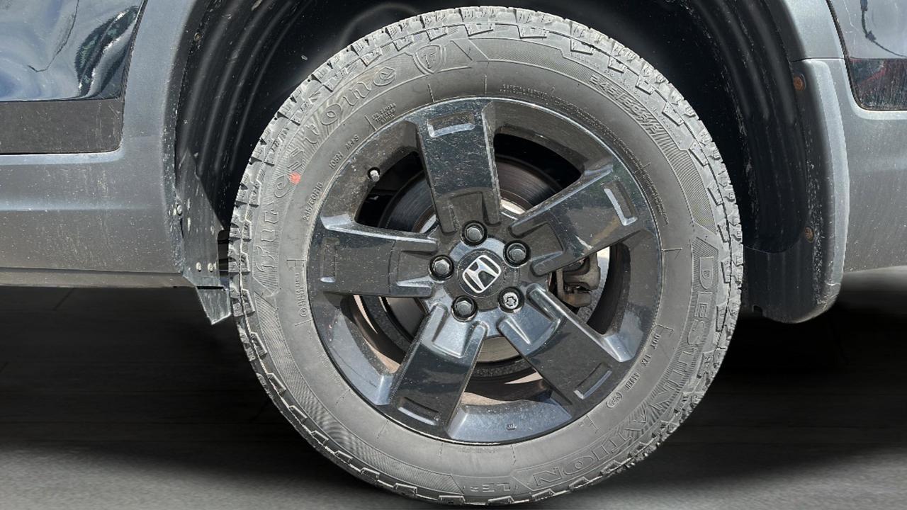 2025 Honda Ridgeline Black Edition AWD Photo