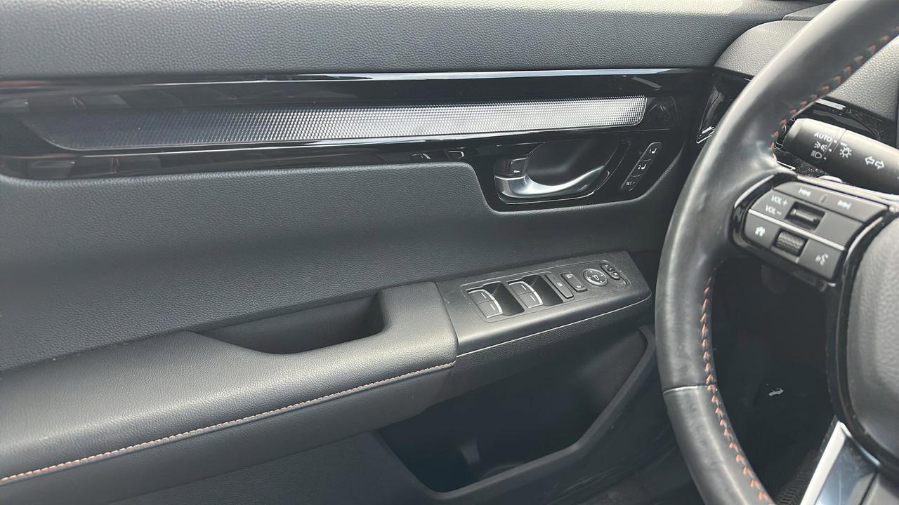 2024 Honda CR-V Hybrid Touring AWD Photo