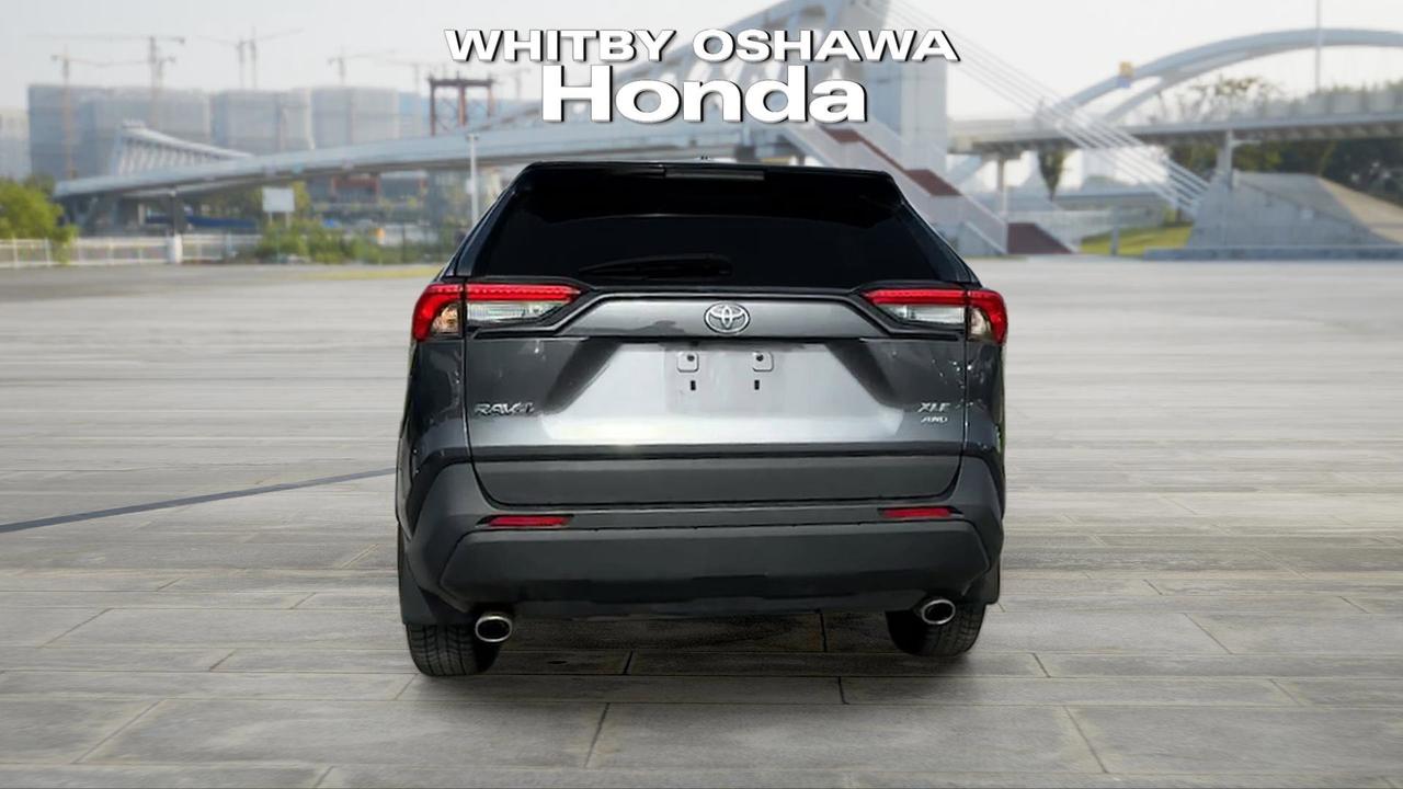 2021 Toyota RAV4 XLE AWD Photo