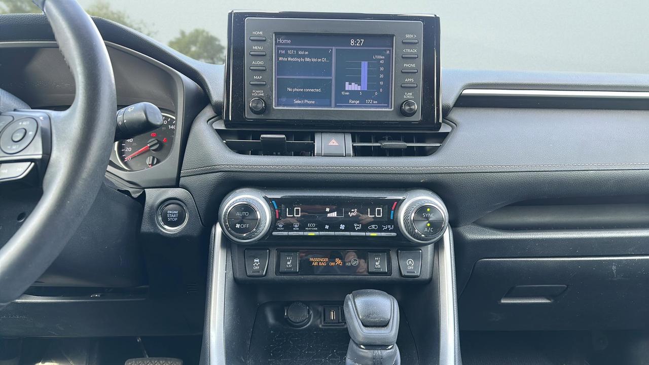 2021 Toyota RAV4 XLE AWD Photo