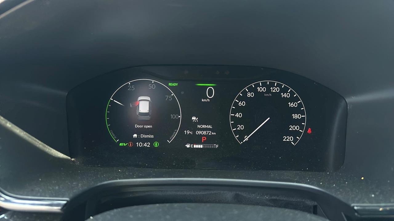 2023 Honda CR-V Hybrid Touring AWD Photo