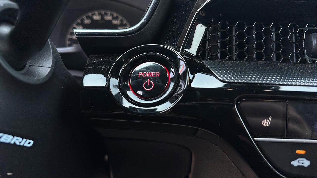 2023 Honda CR-V Hybrid Touring AWD Photo