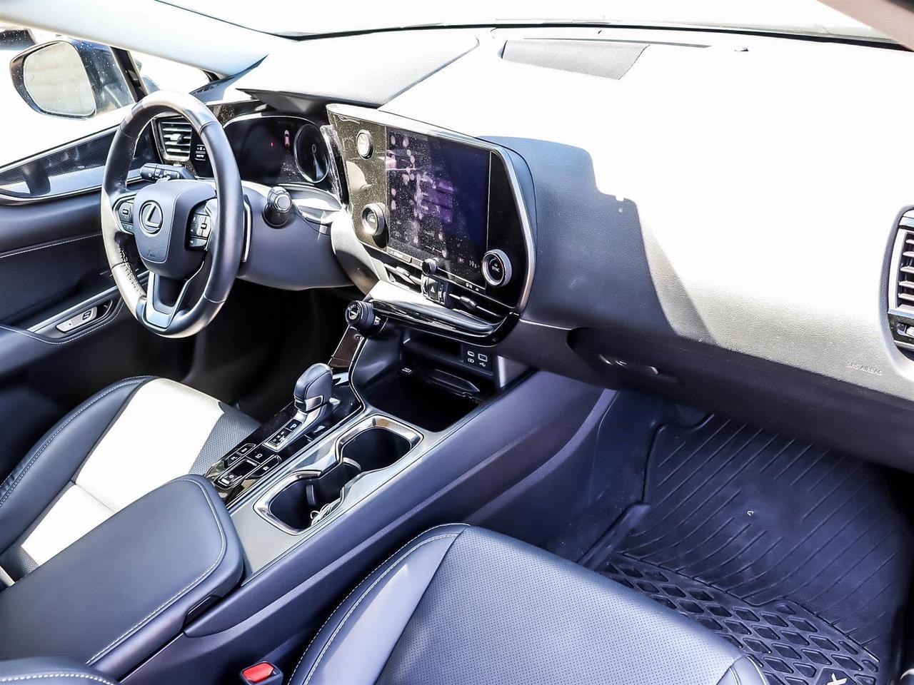 2024 Lexus NX 350h Premium Pkg Sunroof Apple Carplay Photo